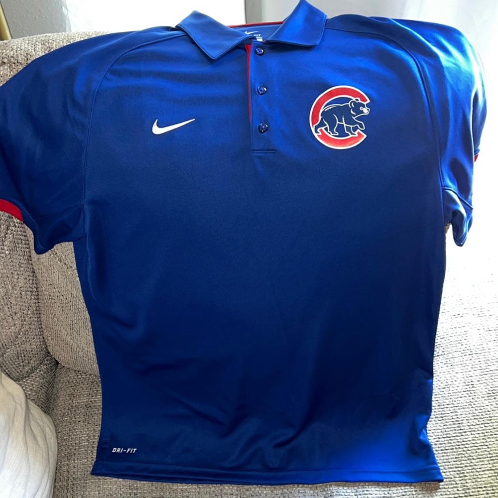 Cubs Mens Nike Polo size Medium